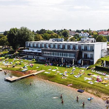 Neufeldersee Hotel & Restaurant Neufeld an der Leitha Luaran gambar