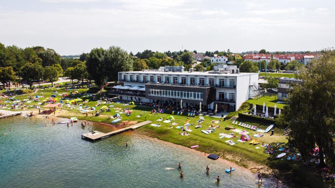 Neufeldersee Hotel & Restaurant Neufeld an der Leitha Luaran gambar