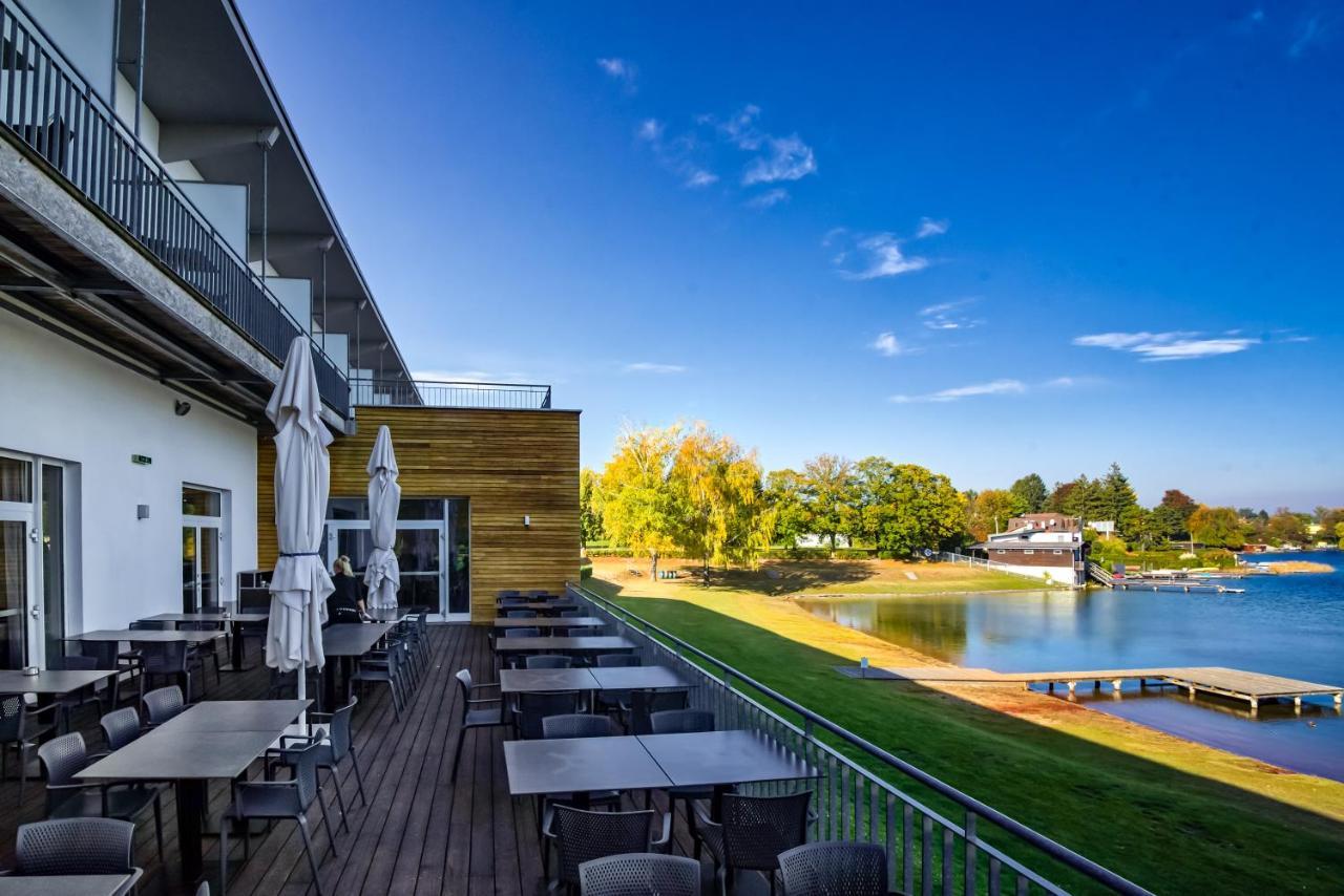 Neufeldersee Hotel & Restaurant Neufeld an der Leitha Luaran gambar